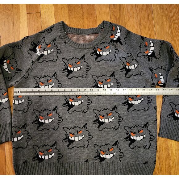NWOT Pokémon Gengar Knit Sweater Gray Retro Pixel Design Sz Women's L, Men's M - Picture 5 of 8